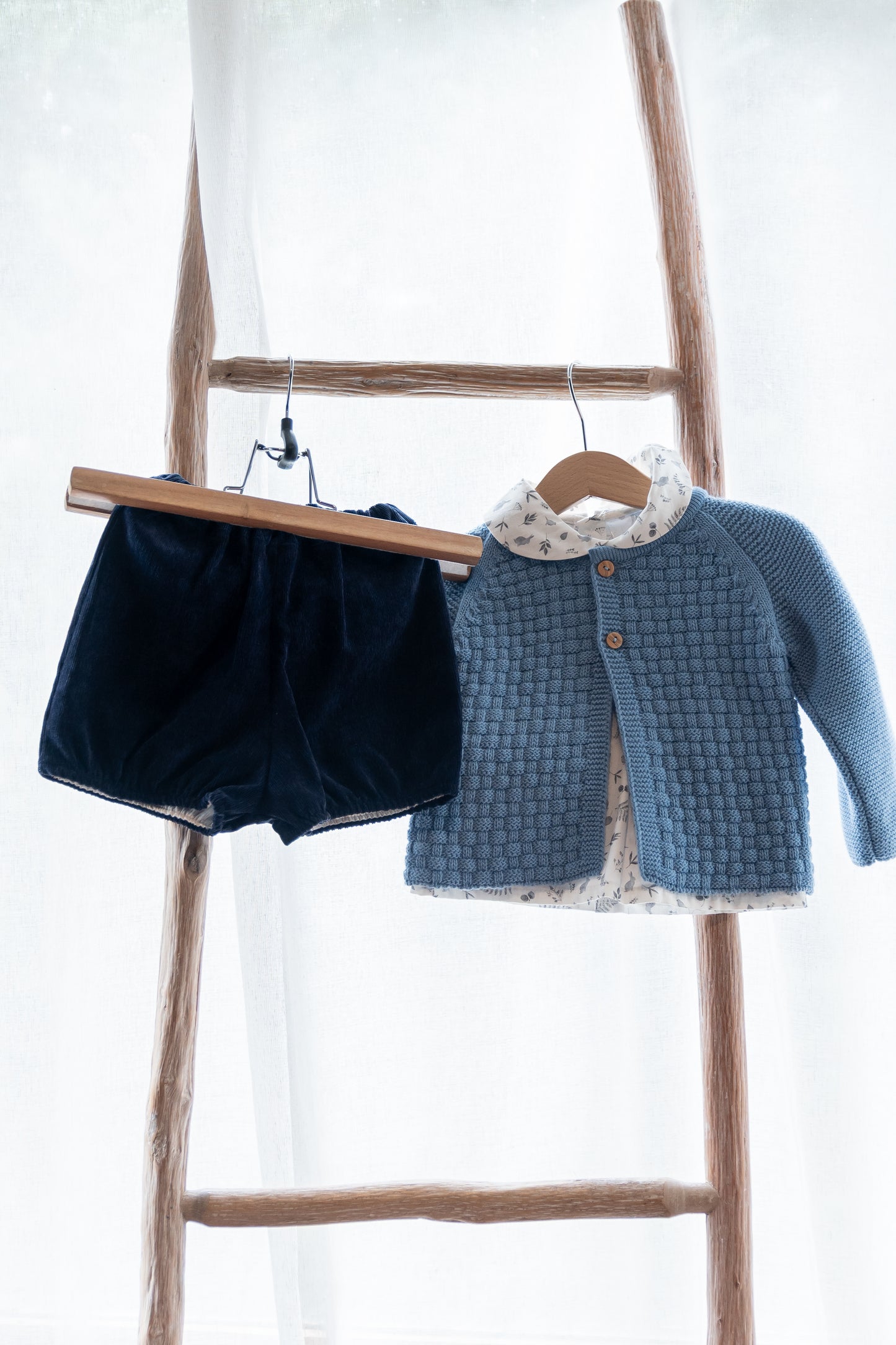 Traje de Sweter y Pantalon Corto