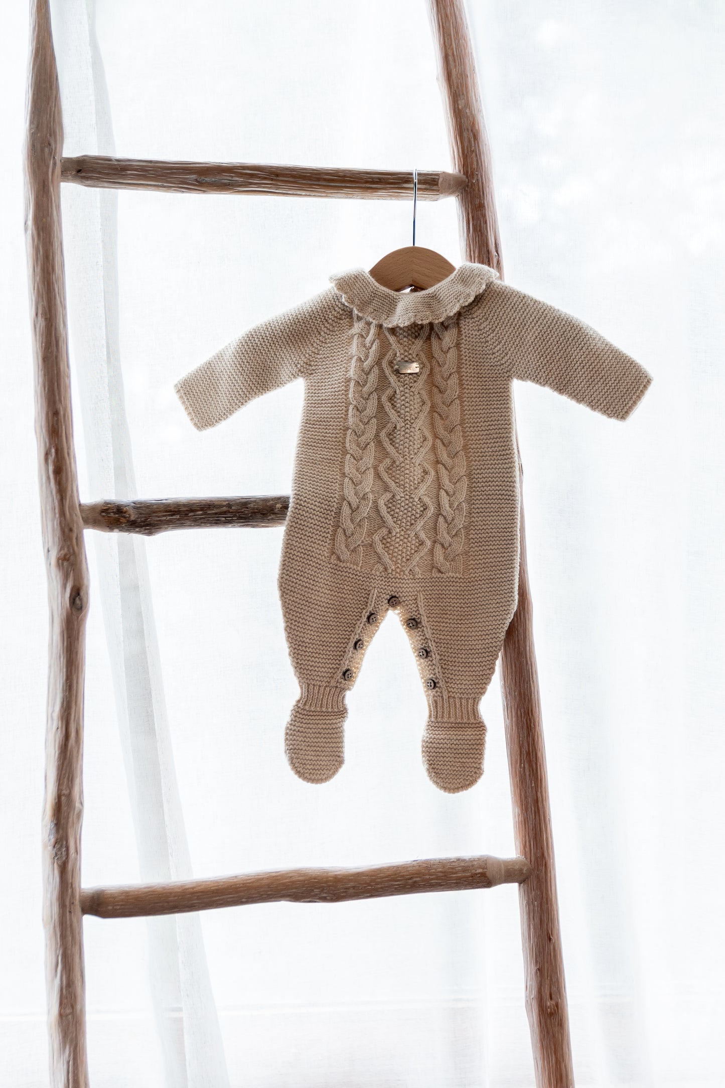 Pelele Trenzas Beige