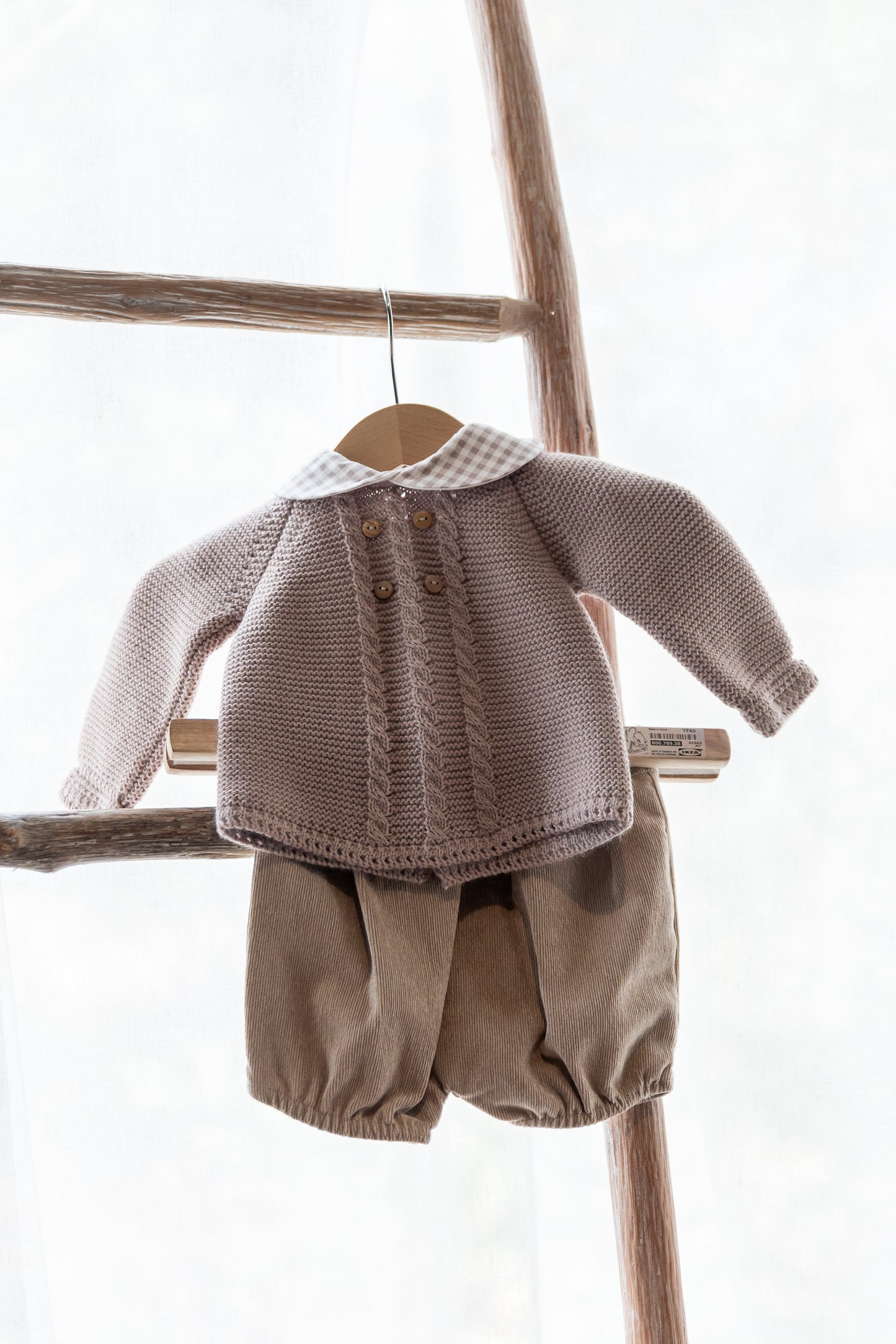 Traje Pantaon Corto y Sweater